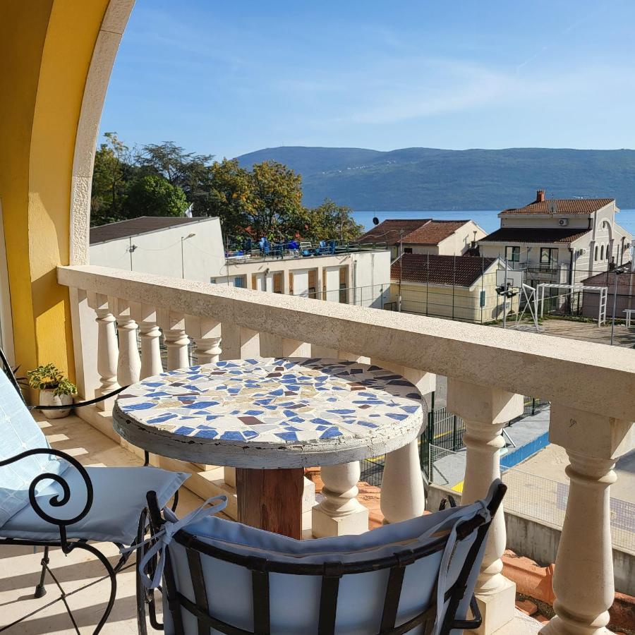 Studio Apartman Sa Pogledom Na More Мельине Экстерьер фото